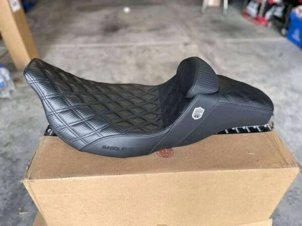 Custom Performance Gripper Seat