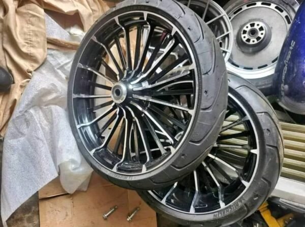 18 Front Rims and 21 Rear Rims